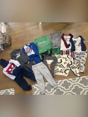 4T/5T fall/winter 17pc mixed lot- euc